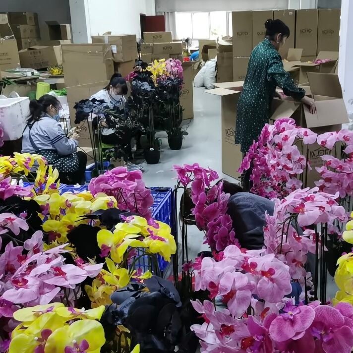 Artificial-flower-quality-control-inspection-process-—-PJTL-wholesale-factory-Shantou