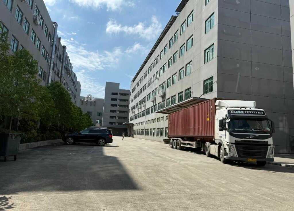 PJTL artificial flower factory Shantou China manufacturing facility