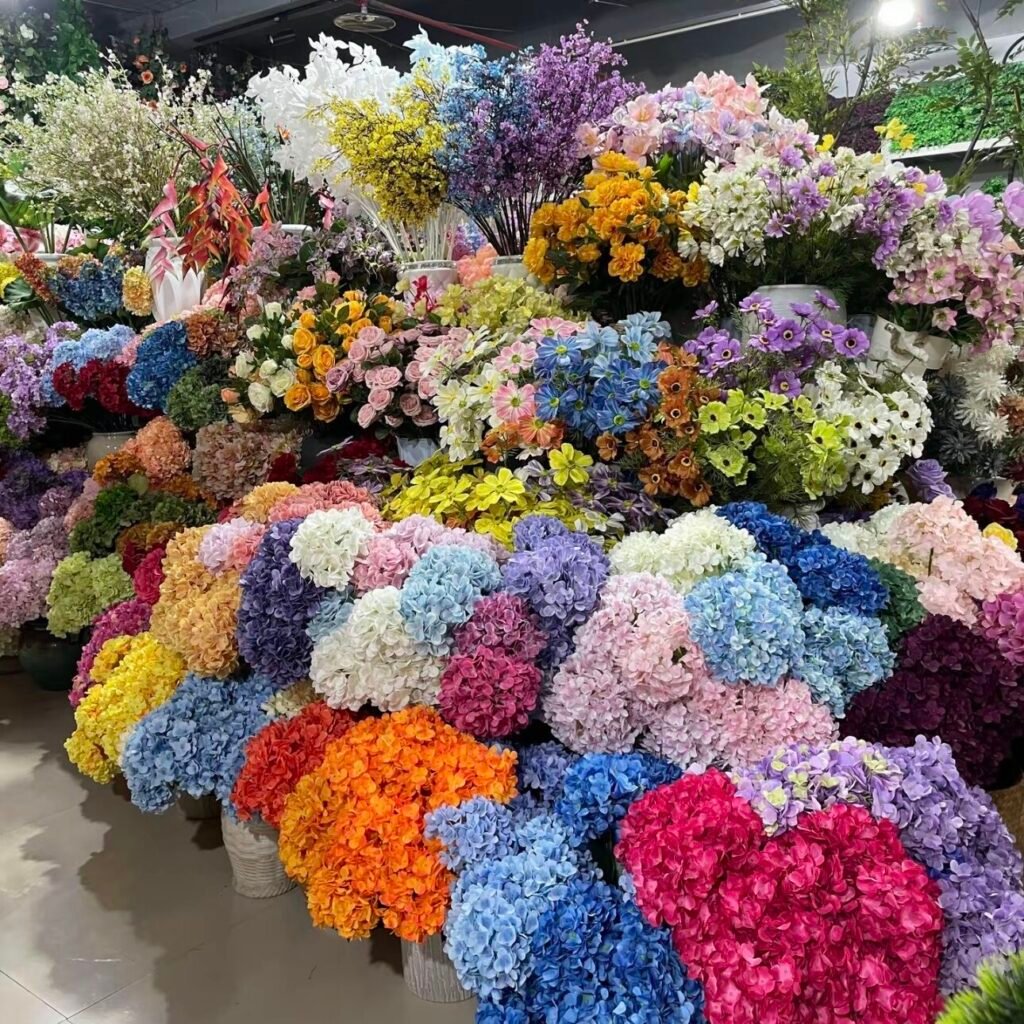 Artificial flower factory production floor Shantou China PJTL wholesale supplier