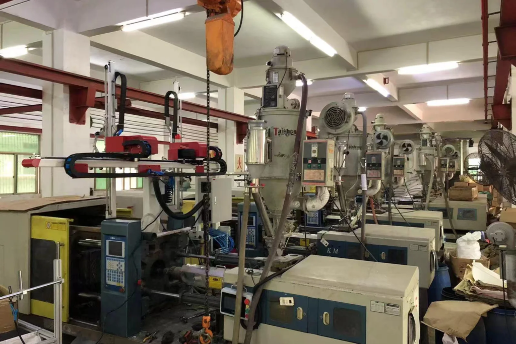 artificial-flower-factory-production-equipment-assembly-lines-PJTL-factory-Shantou-China