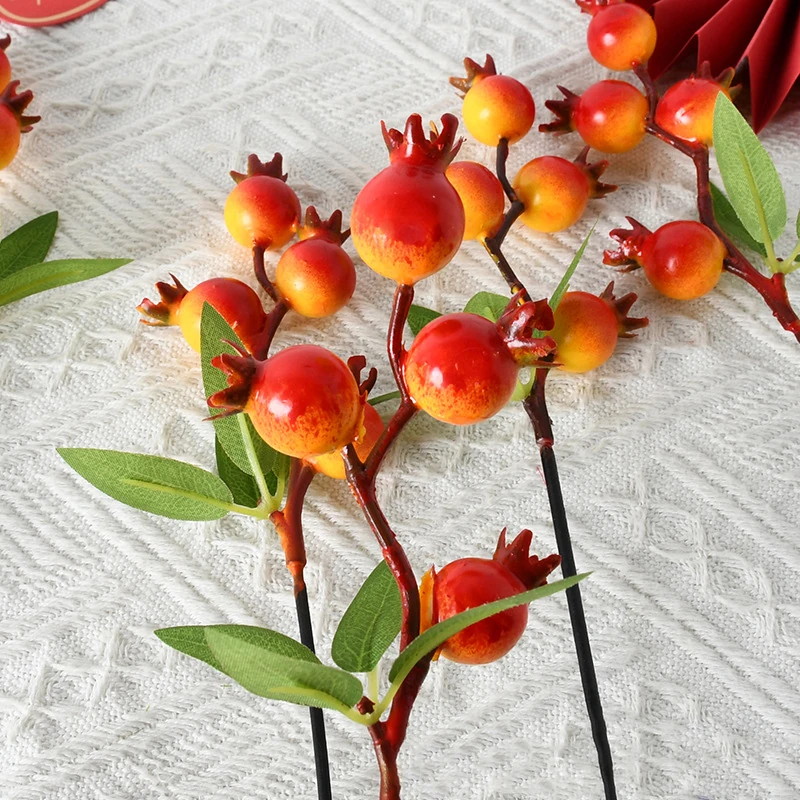 Application display of artificial pomegranate fruit pick