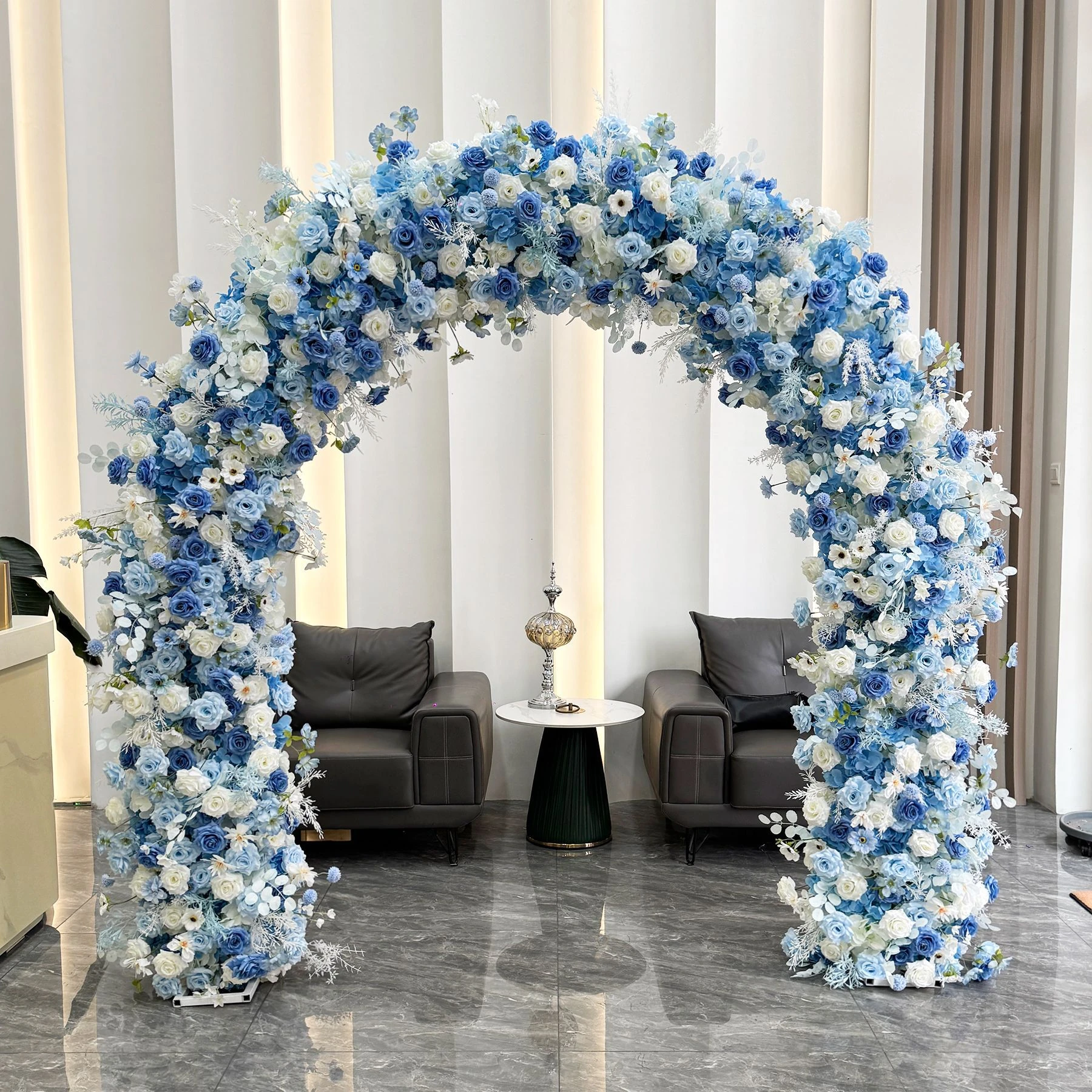 Alternate view of 240 cm blue white round flower arch collection