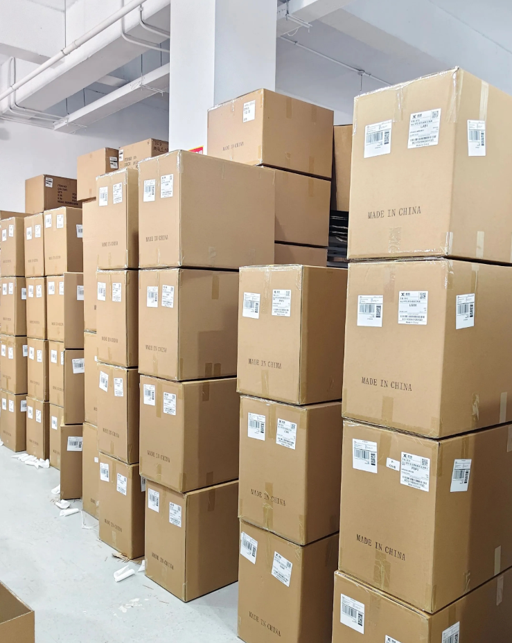 E-commerce sellers using artificial flowers for Amazon Shopify and Etsy online business