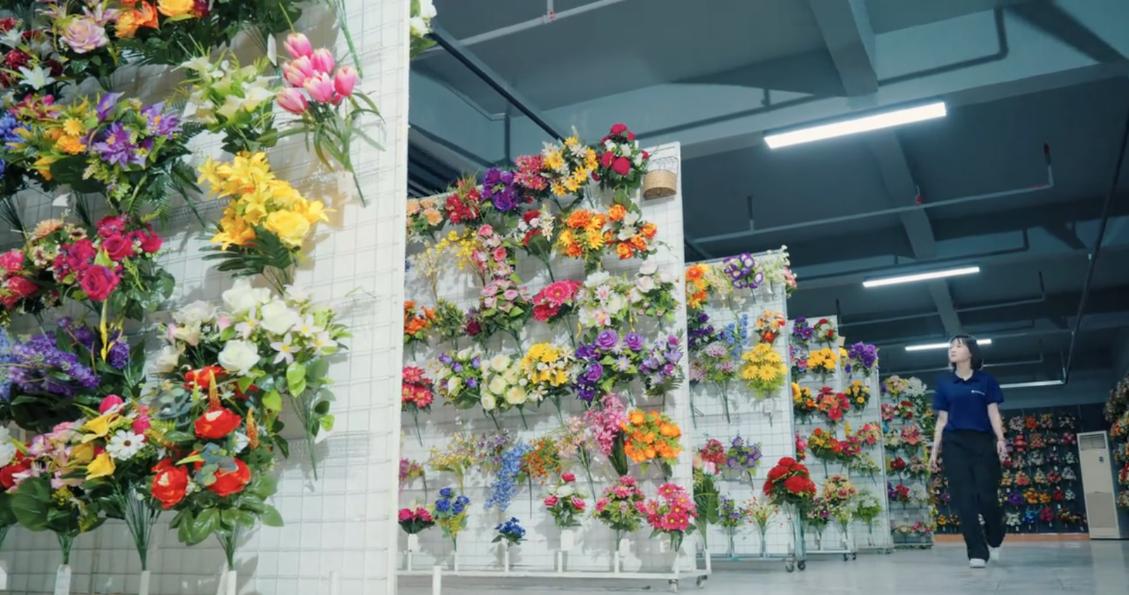 Artificial flowers, greenery, plants and wreaths catalog for wholesale buyers and commercial decoration projects
