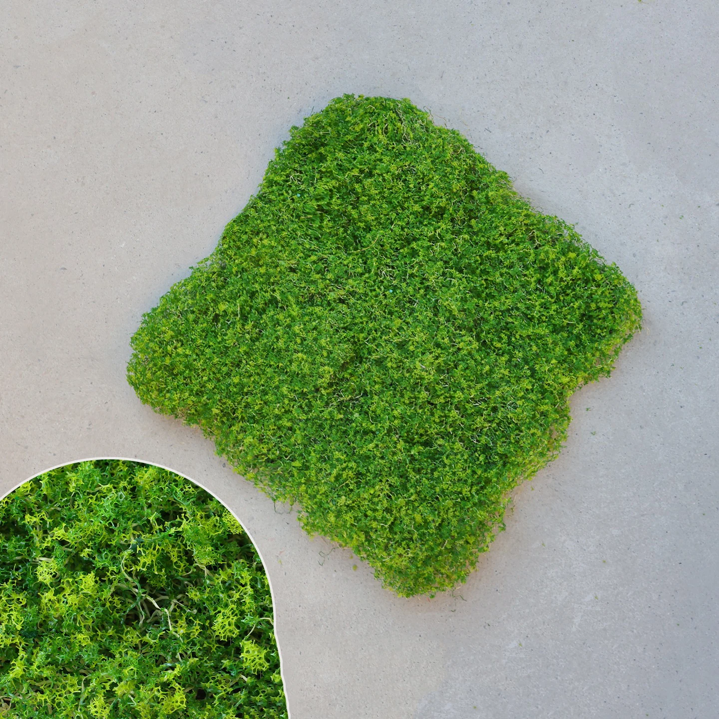 Close-up of fine moss detail for tearable artificial moss mat